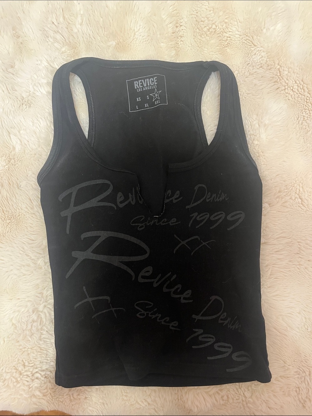REVICE Black Graphic Ribbed Notch Tank